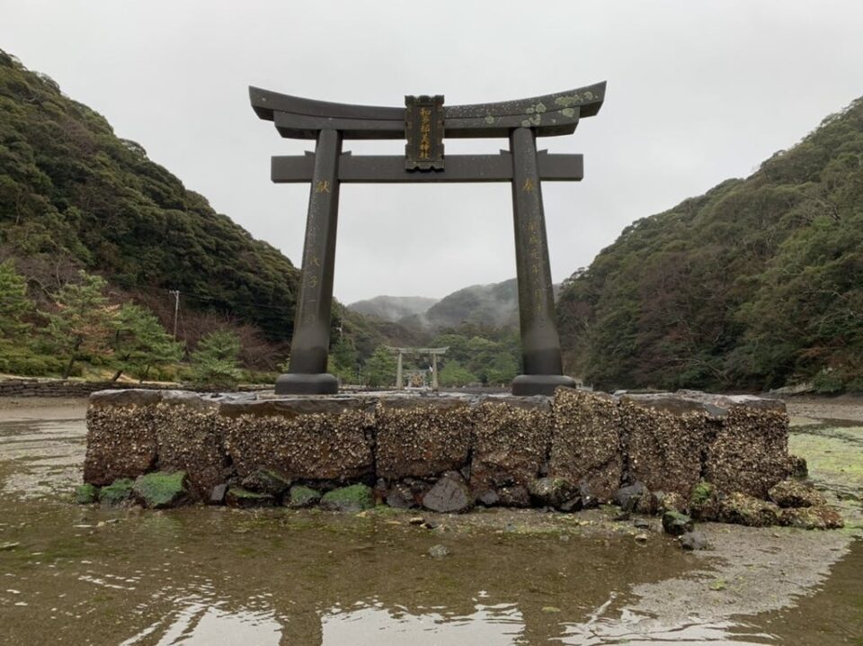 Ghost of Tsushima - Crowdfunding do santuário Watatsumi de Tsushima.